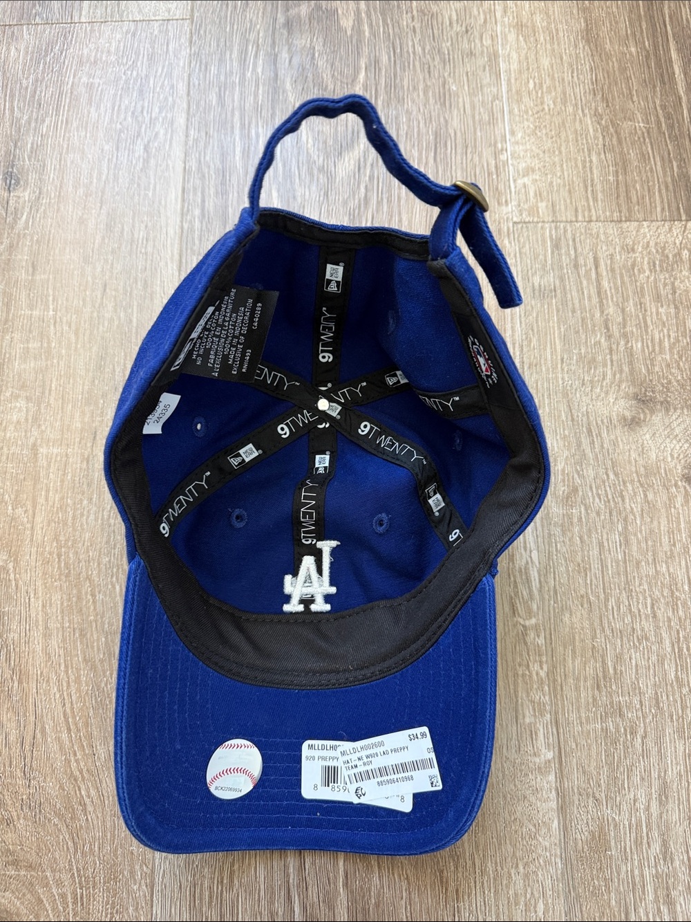 New Era Women’s Royal Blue Los Angeles Dodgers Hat with White Logo - Picture 2 of 5